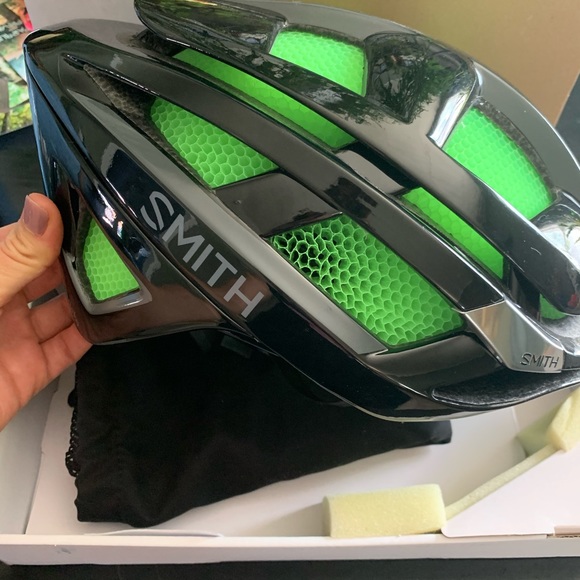 Smith Overtake Bike Helmet - Picture 5 of 6